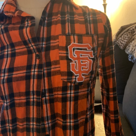 San Francisco Giants Women’s flannel - Picture 6 of 8